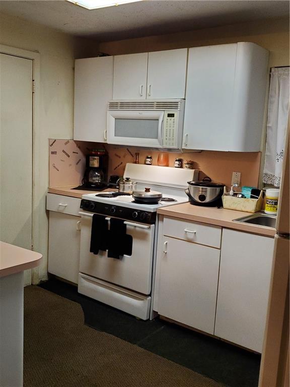 Alwood Homes 73-17 B - Residential