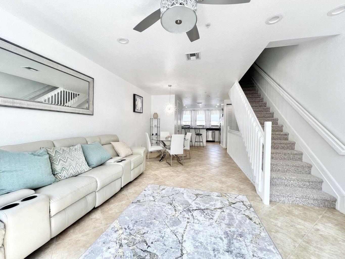 CITYSIDE CONDO - Residential Lease