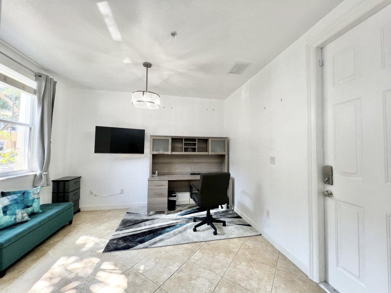 CITYSIDE CONDO - Residential Lease