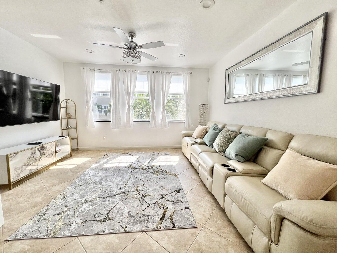 CITYSIDE CONDO - Residential Lease