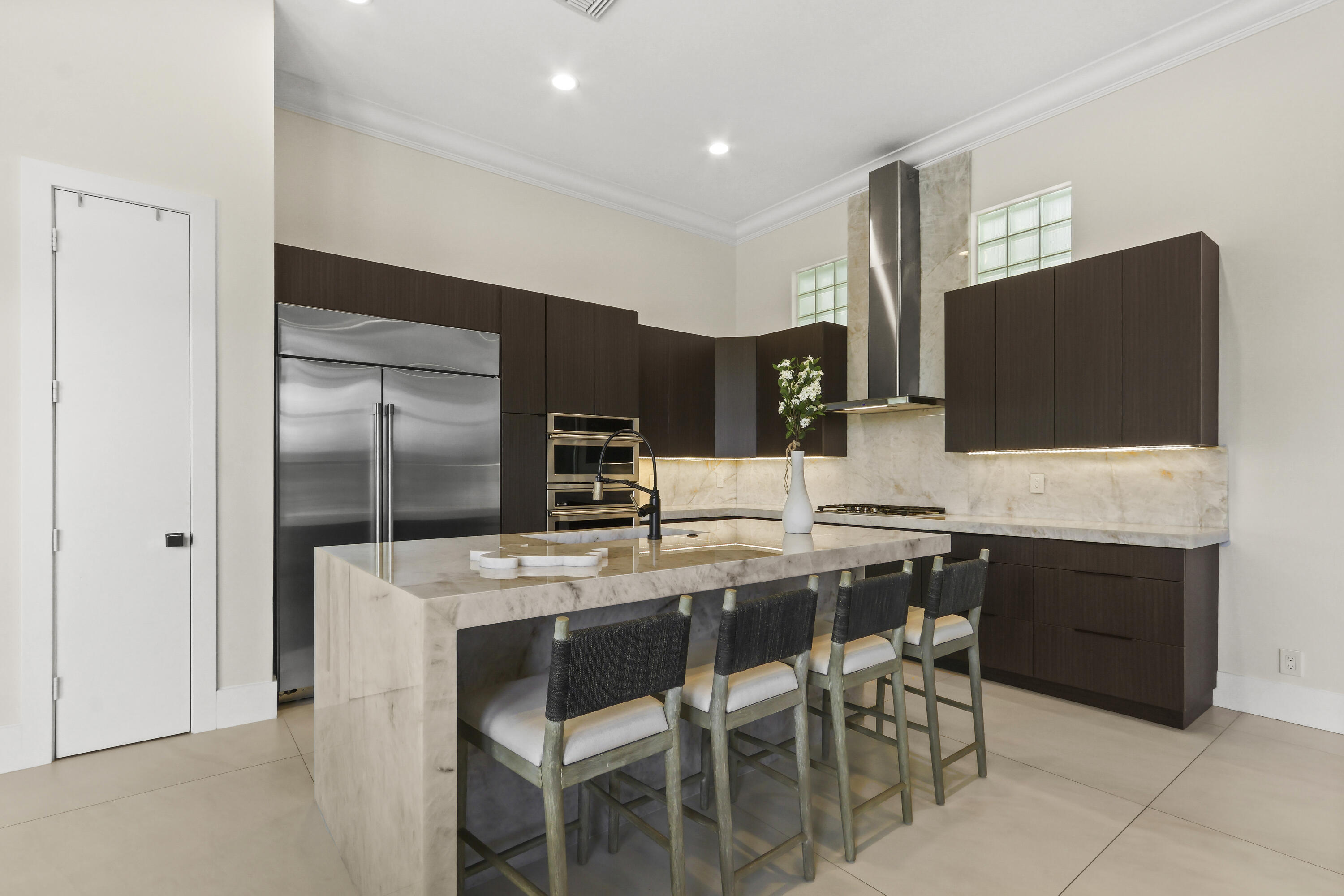 MIRASOL PARS H AND I - Residential