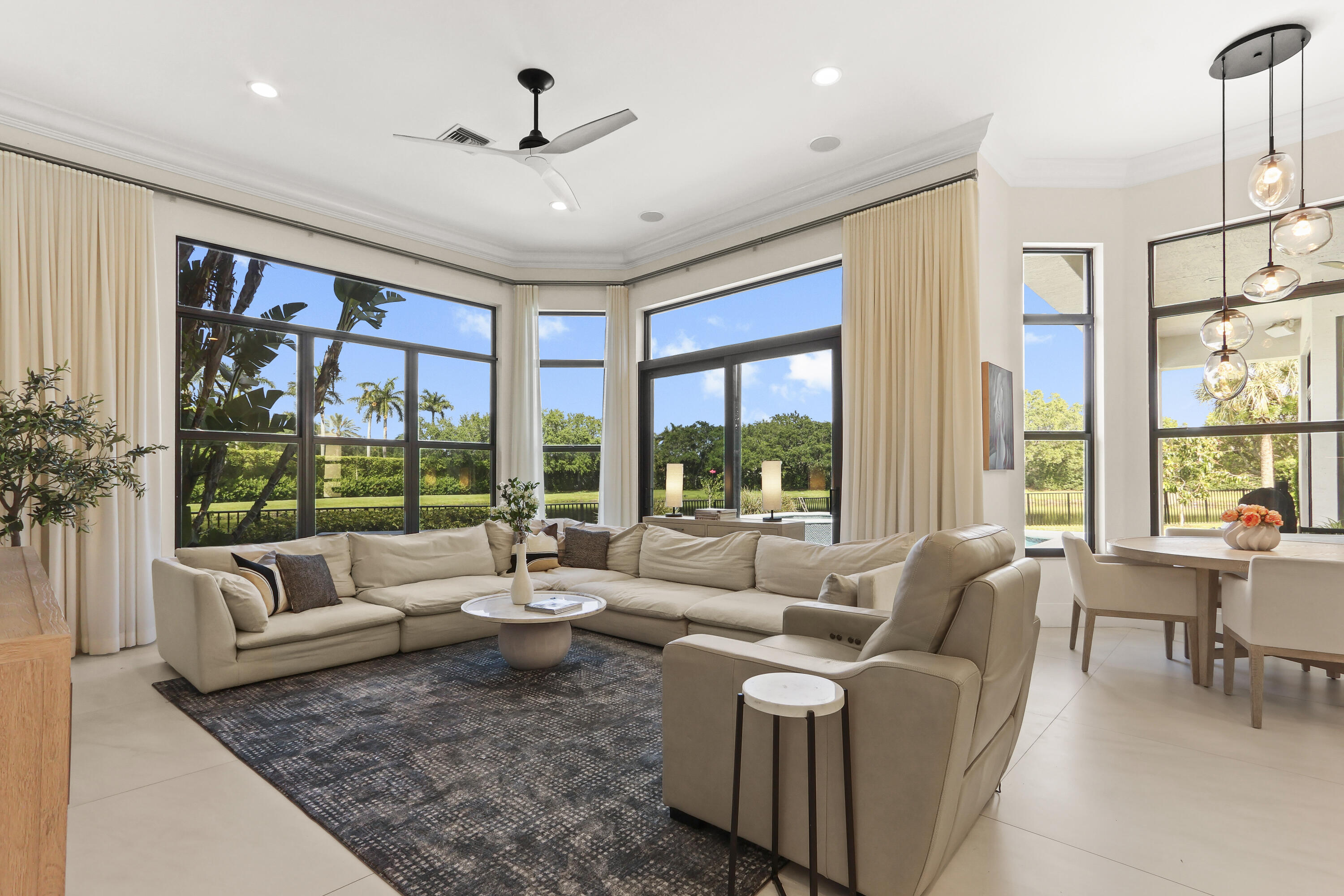 MIRASOL PARS H AND I - Residential