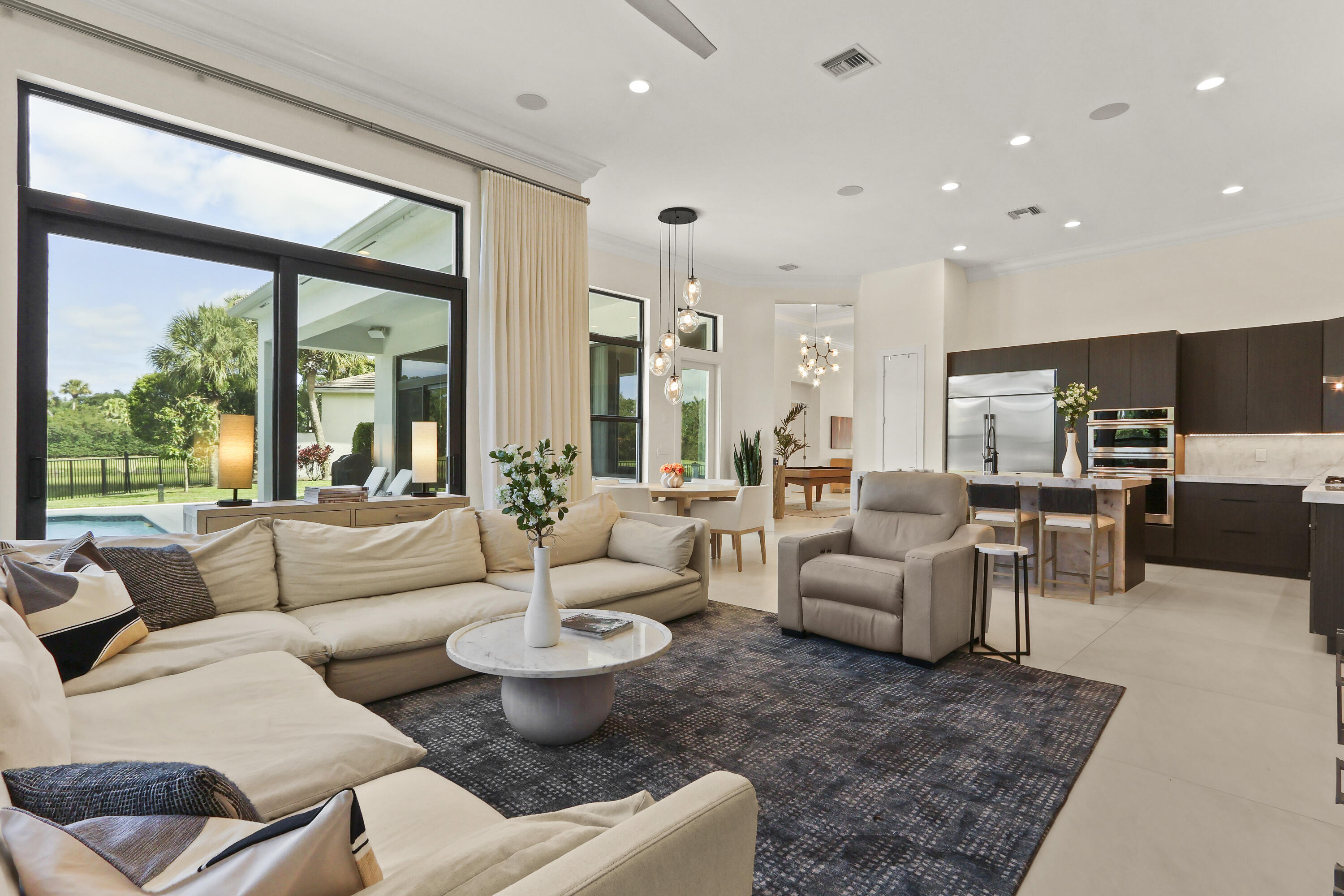 MIRASOL PARS H AND I - Residential