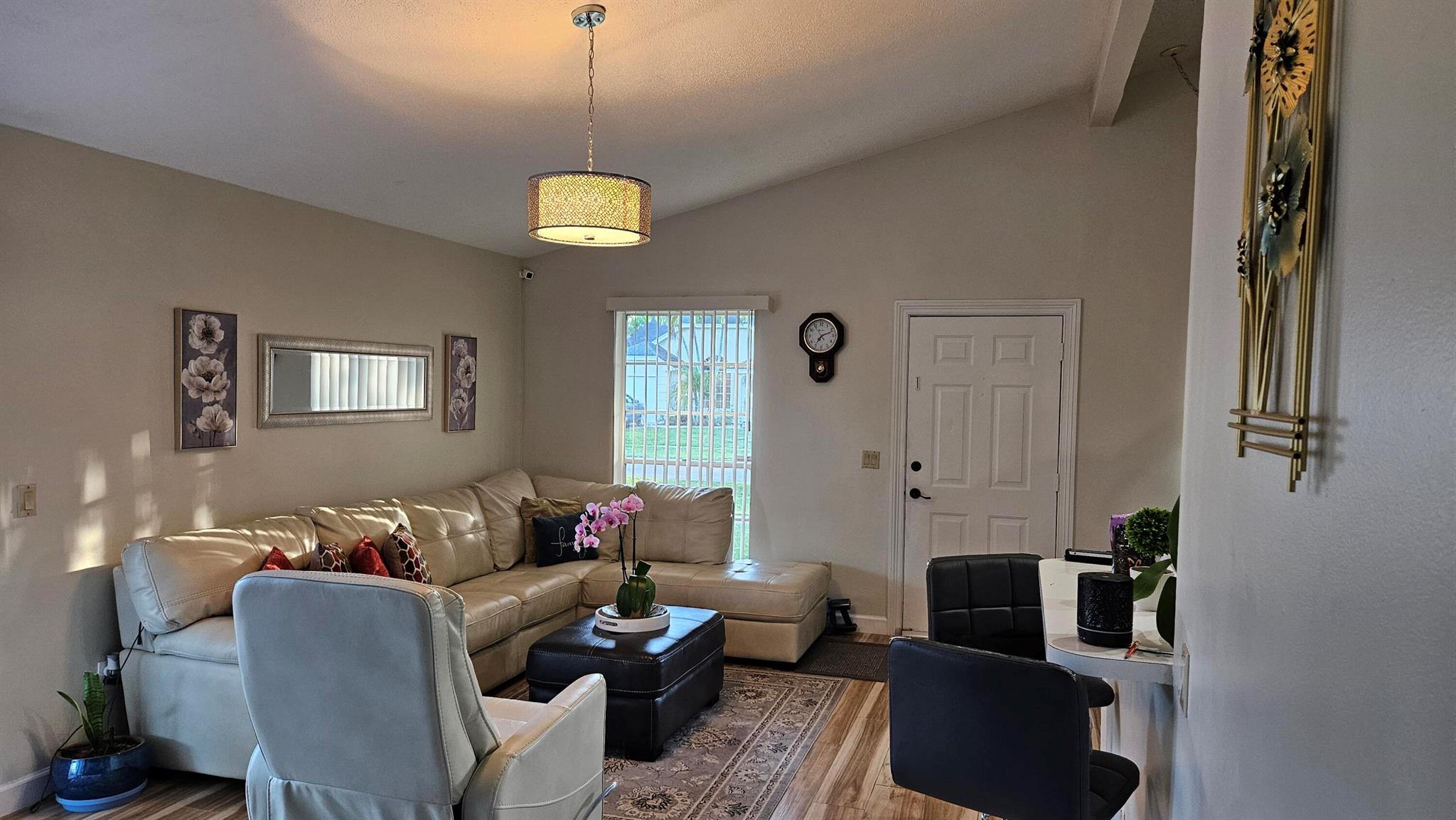 1192 Grandview Circle