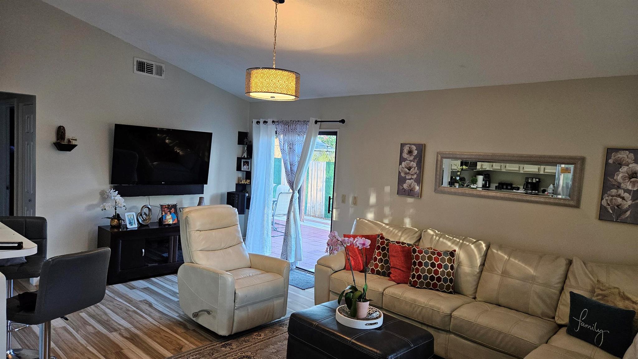 1192 Grandview Circle