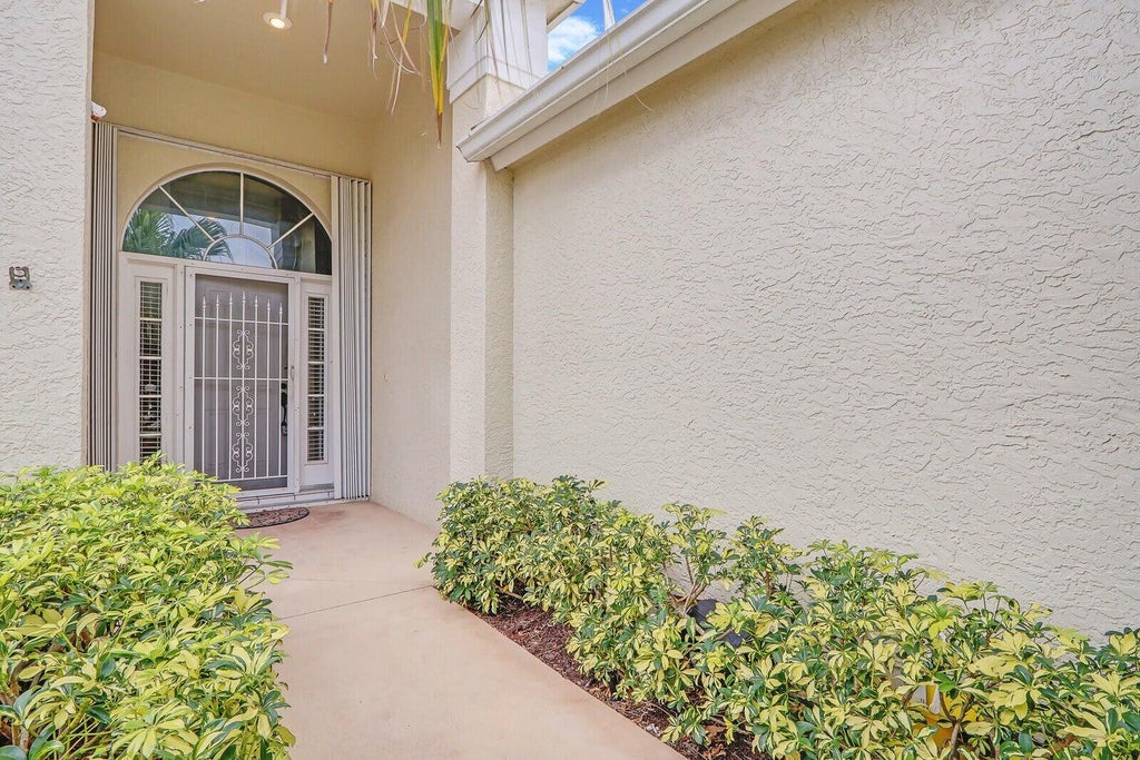 Photo of 442 SW Fairway Vista Vis, Port Saint Lucie, FL 34986 (MLS # R11050937)