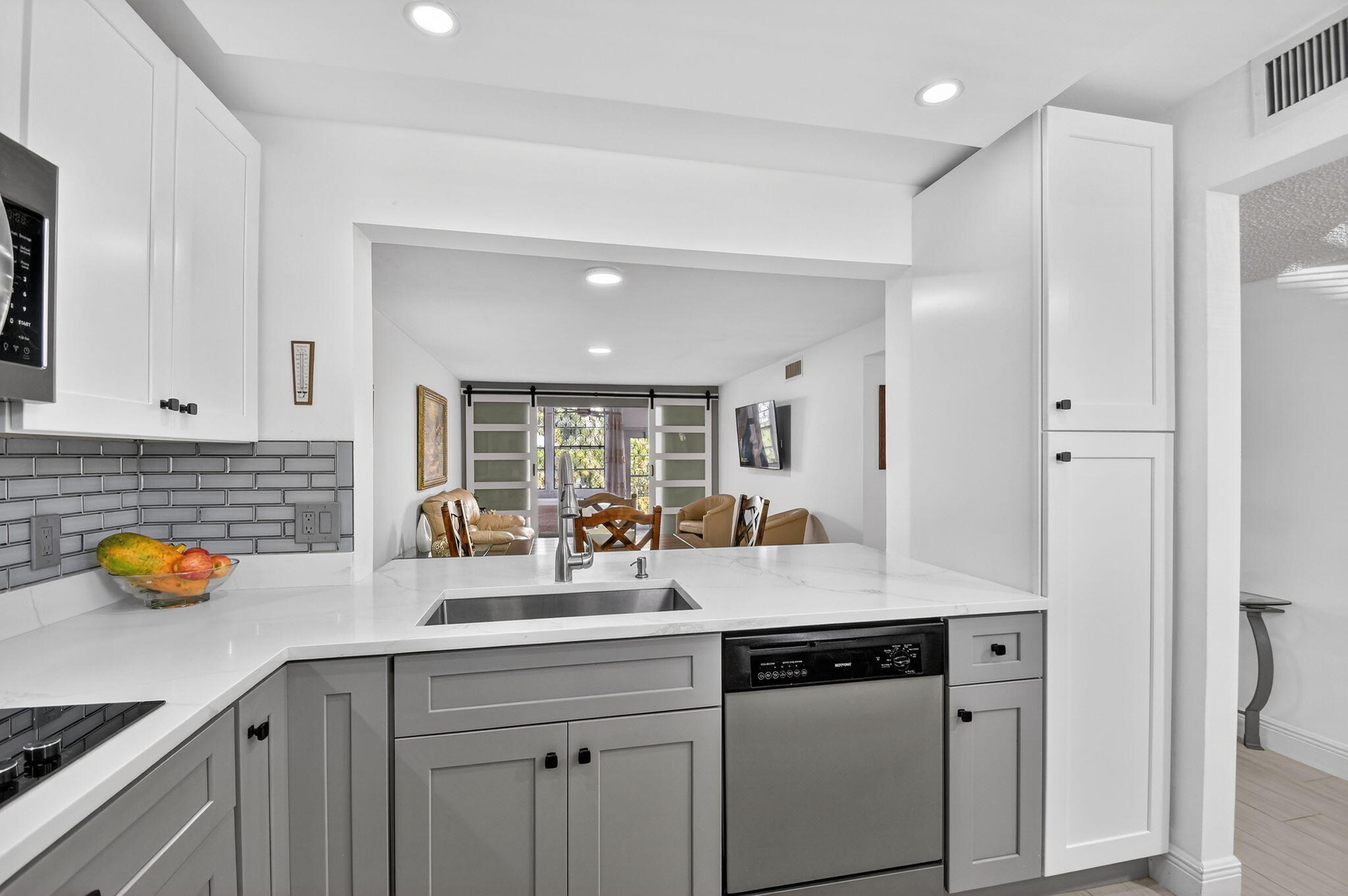 VILLAGE ROYALE GREENWOOD CONDO - Residential