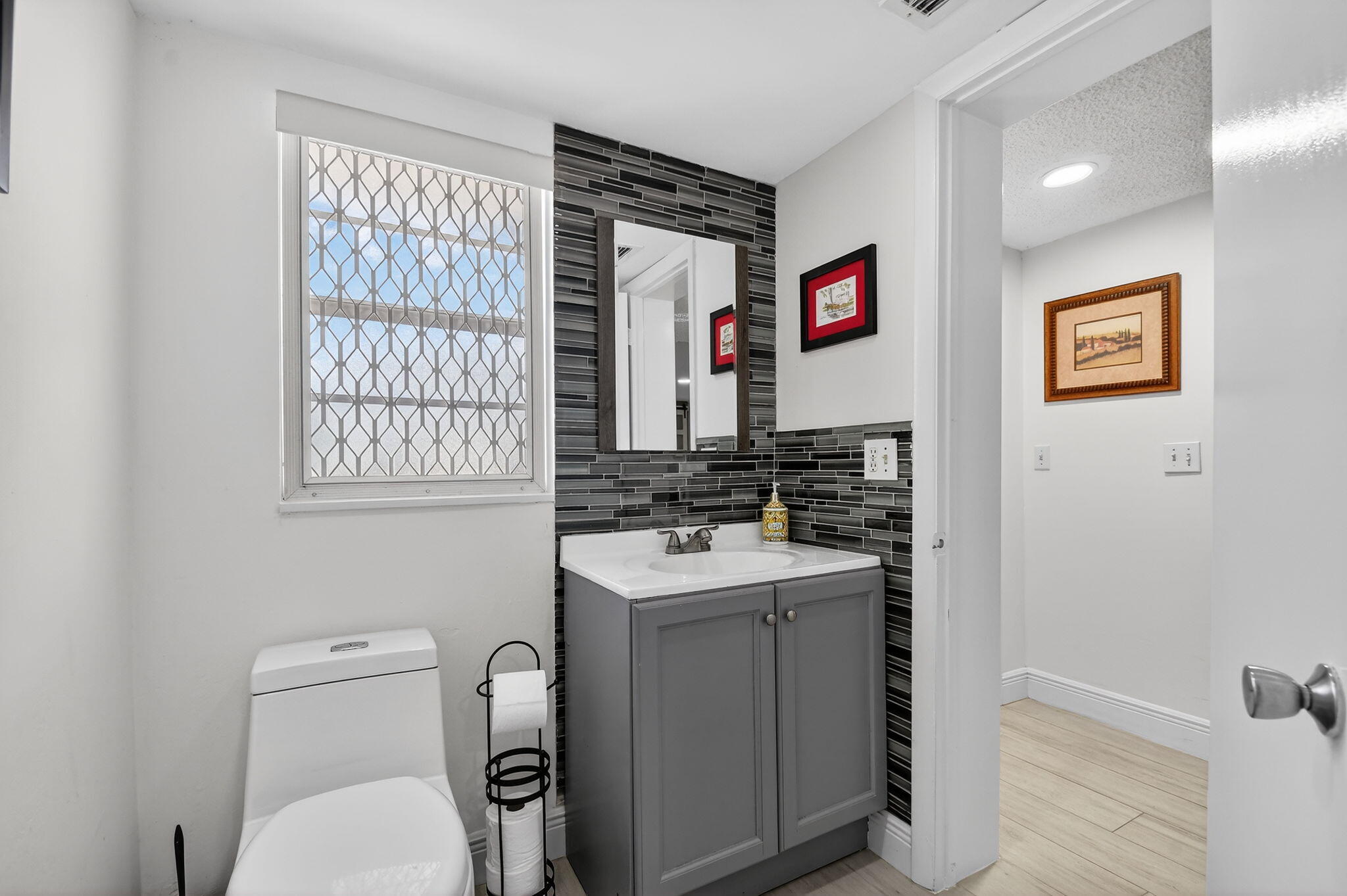 VILLAGE ROYALE GREENWOOD CONDO - Residential