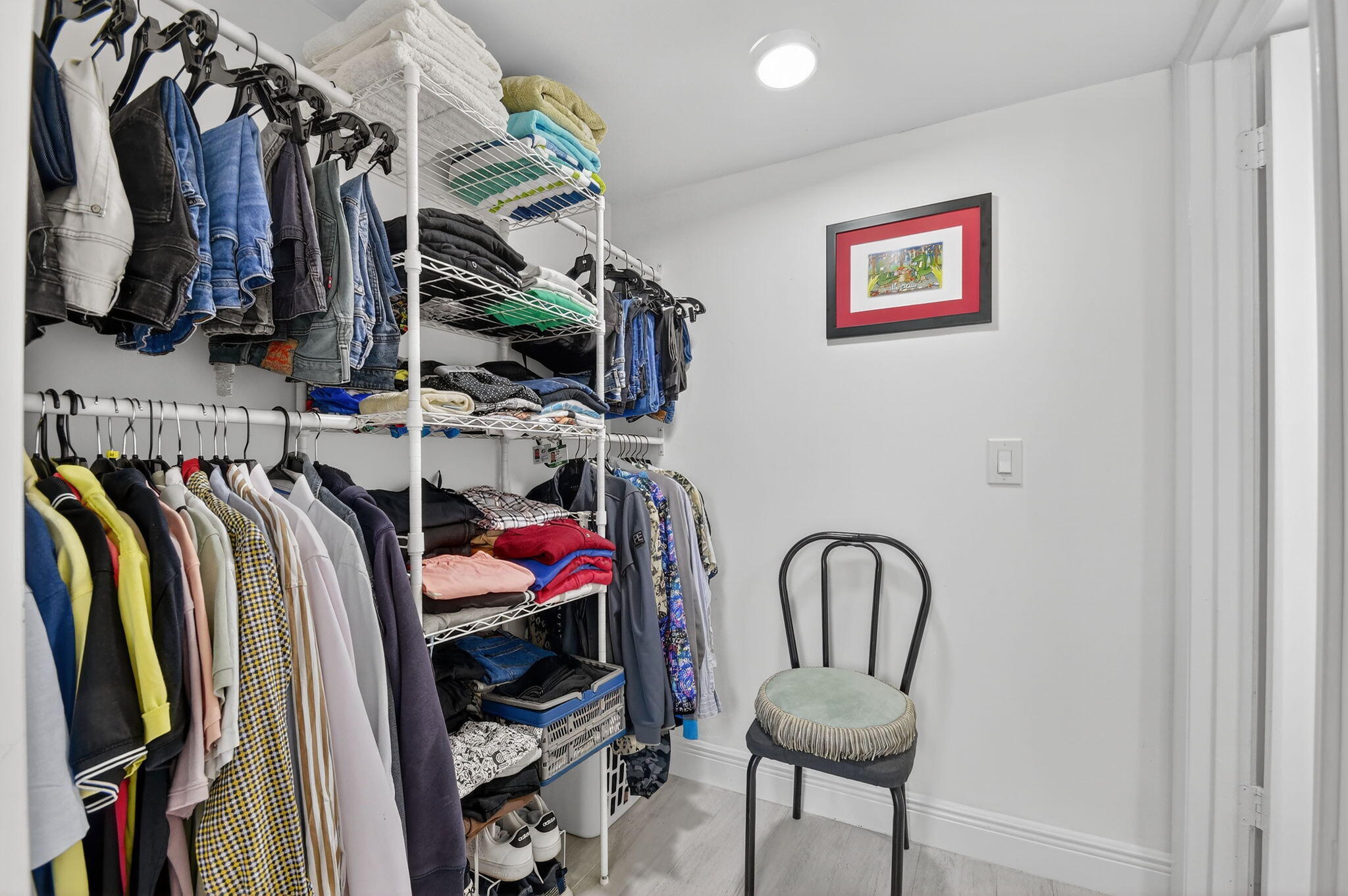 VILLAGE ROYALE GREENWOOD CONDO - Residential