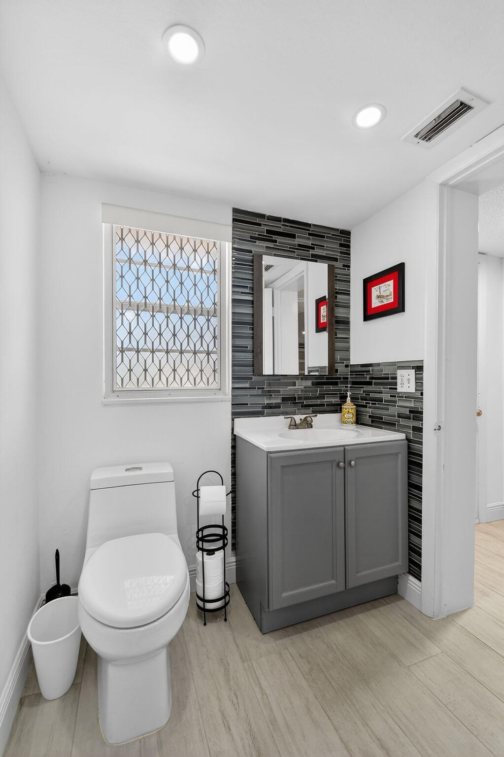 VILLAGE ROYALE GREENWOOD CONDO - Residential