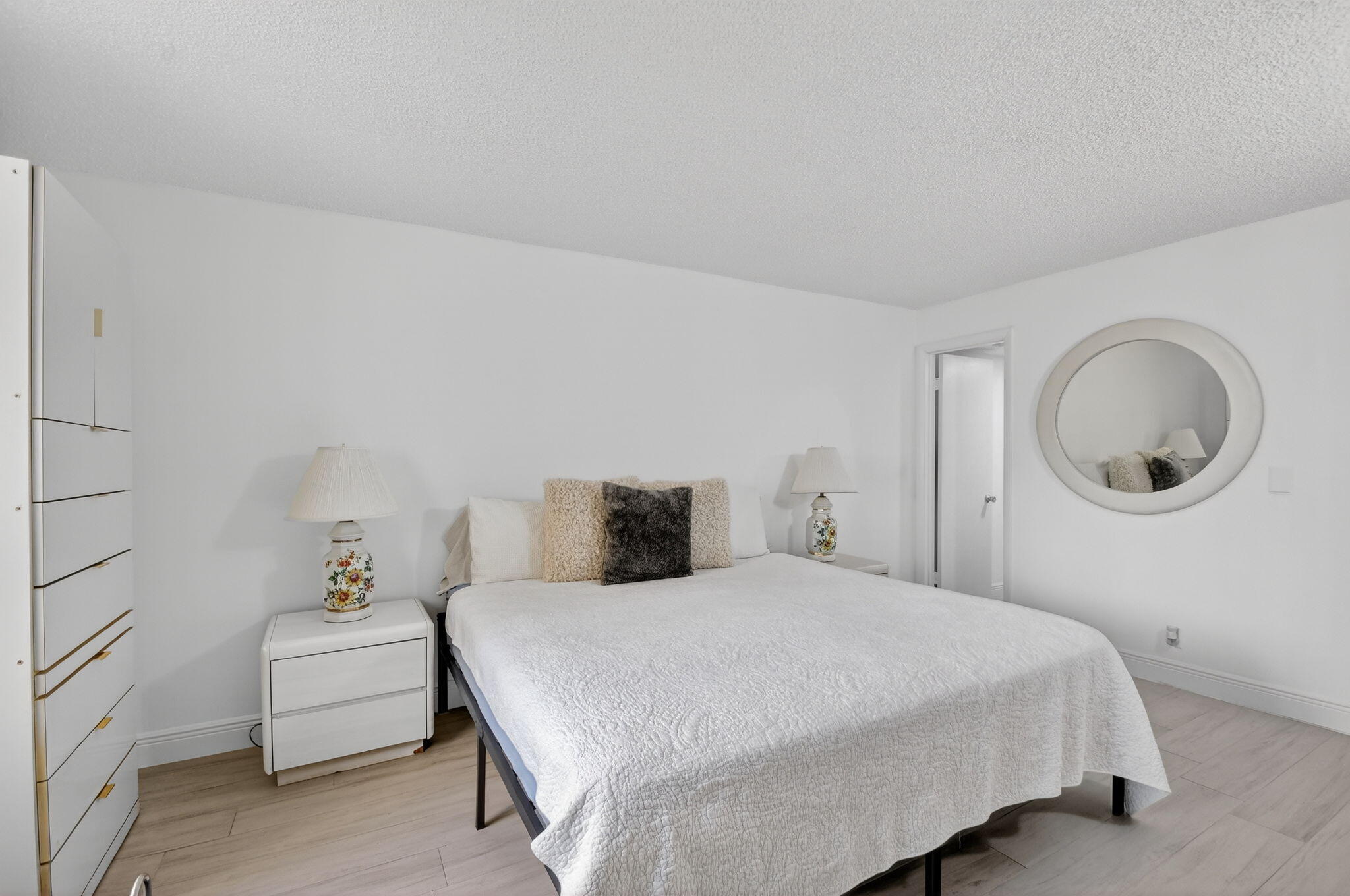 2615 NE 3rd Court 1060