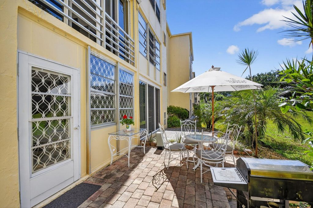 Photo of 2615 NE 3rd Court #1060, Boynton Beach, FL 33435 (MLS # R11163934)