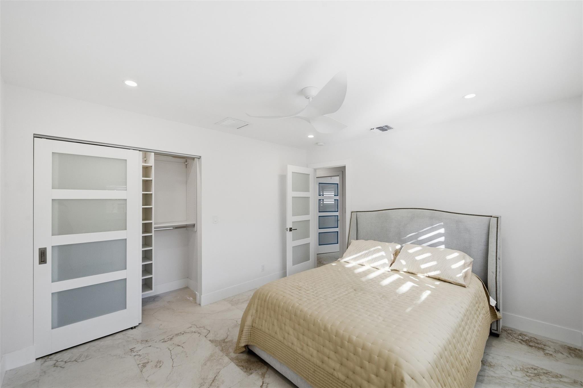 Coral Estates 32-29 B - Residential Lease