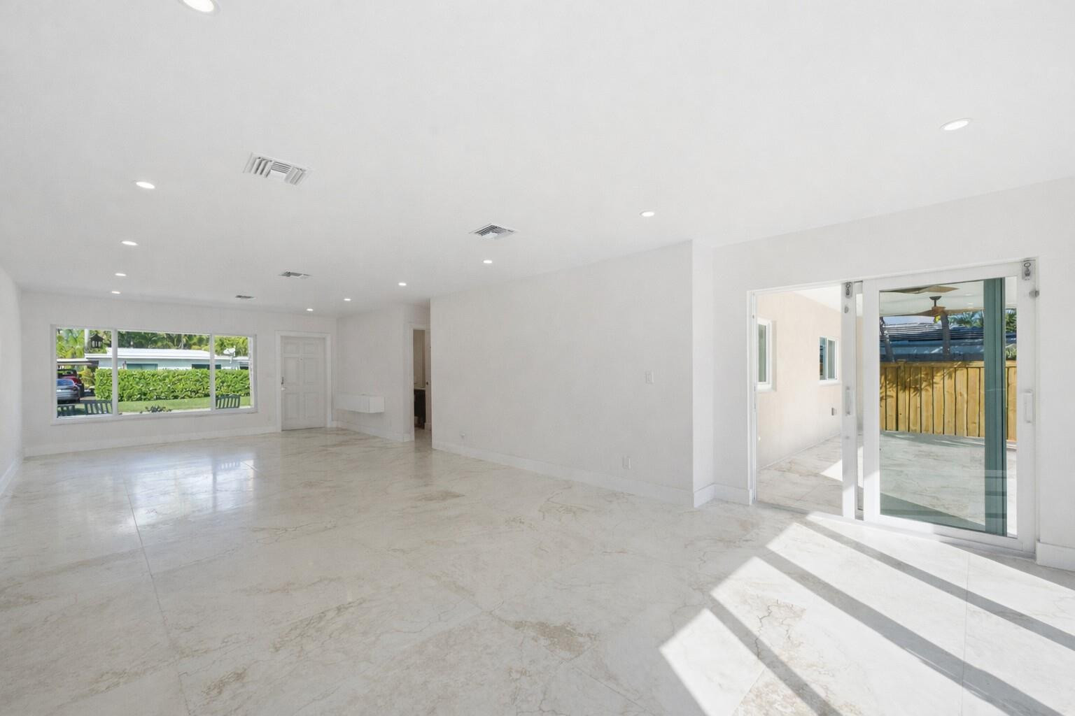 Coral Estates 32-29 B - Residential Lease