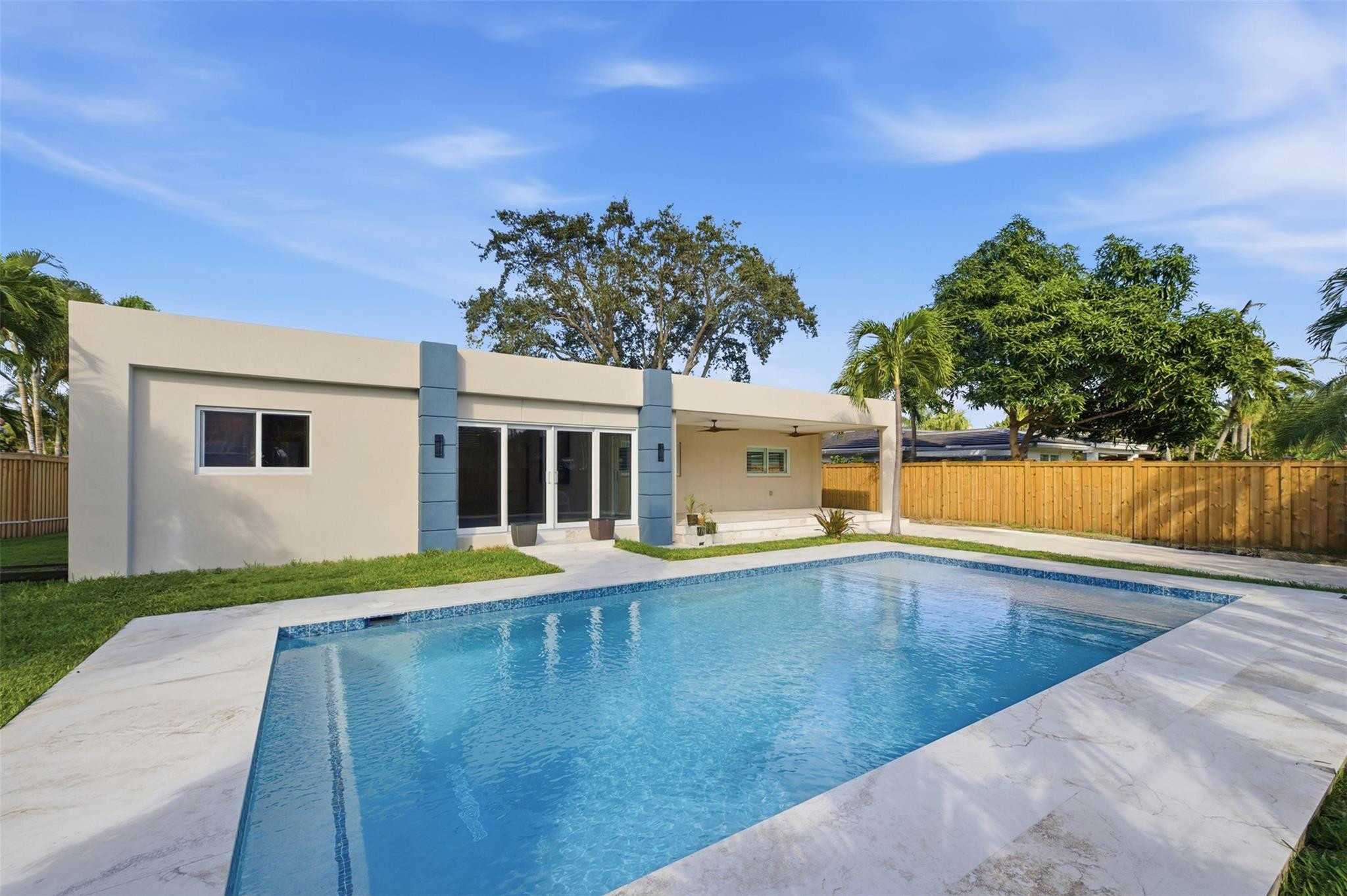 Coral Estates 32-29 B - Residential Lease