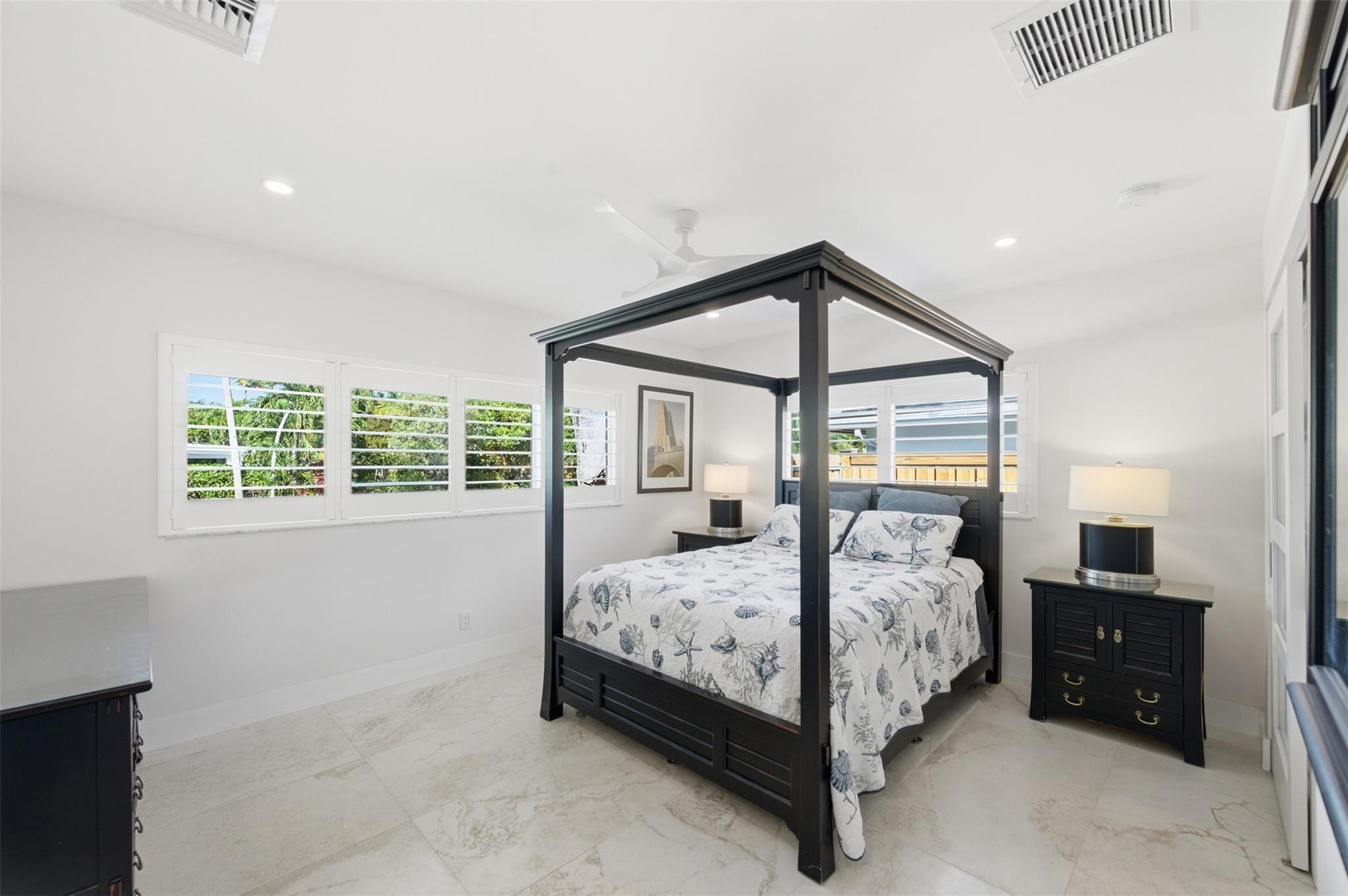 Coral Estates 32-29 B - Residential Lease