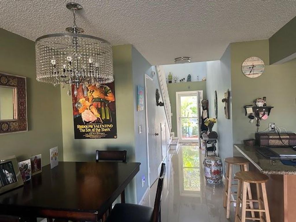 Photo of 2253 W Discovery Circle #2253, Deerfield Beach, FL 33442 (MLS # F10552856)