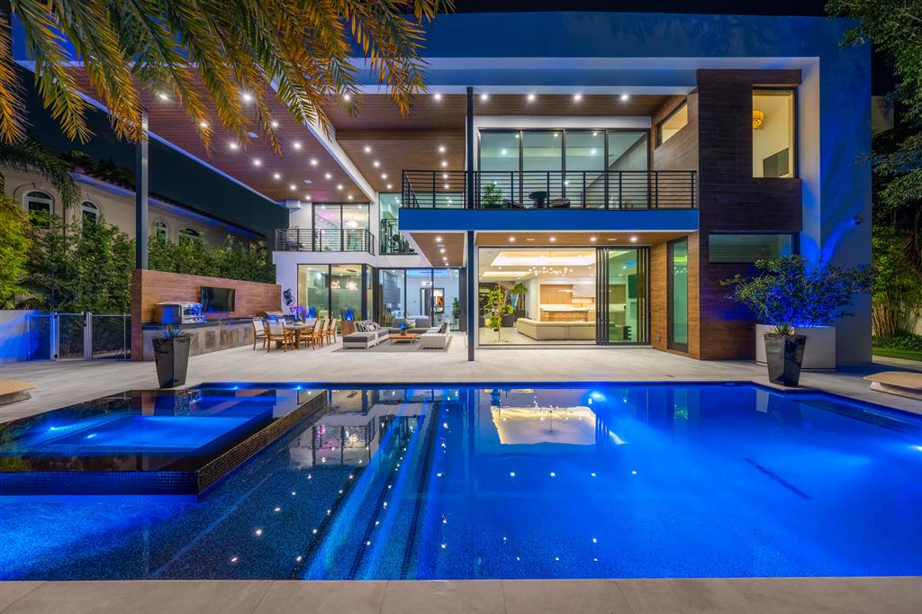 SEA ISLAND - Residential