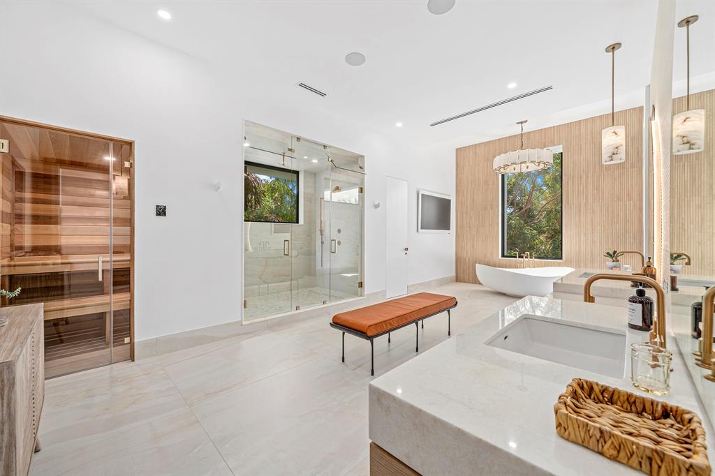 SEA ISLAND - Residential