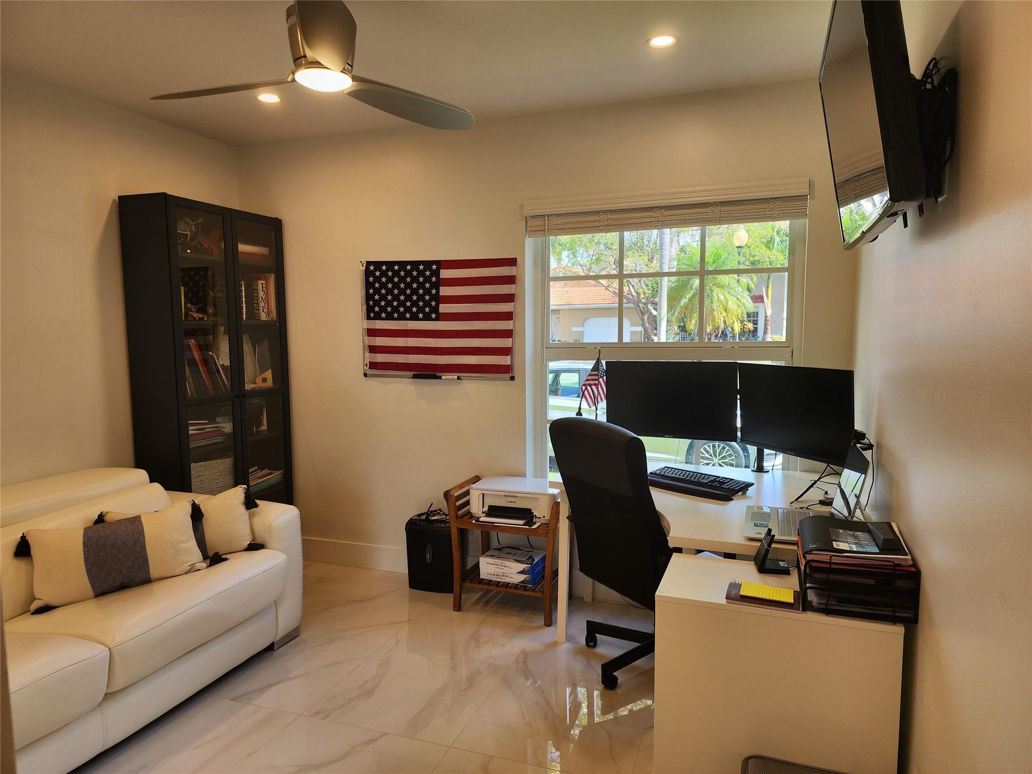 Country Isles Garden Home - Residential Lease