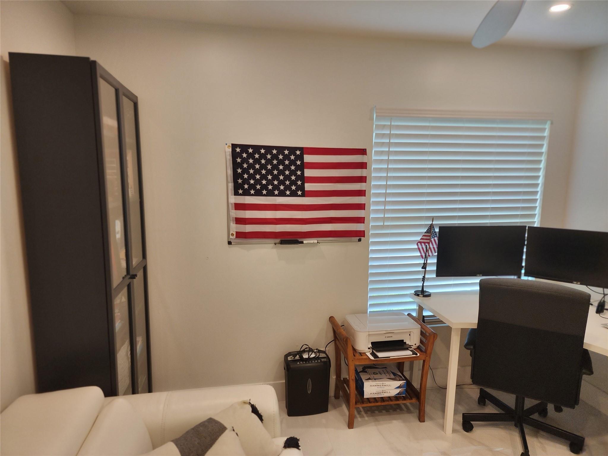 Country Isles Garden Home - Residential Lease