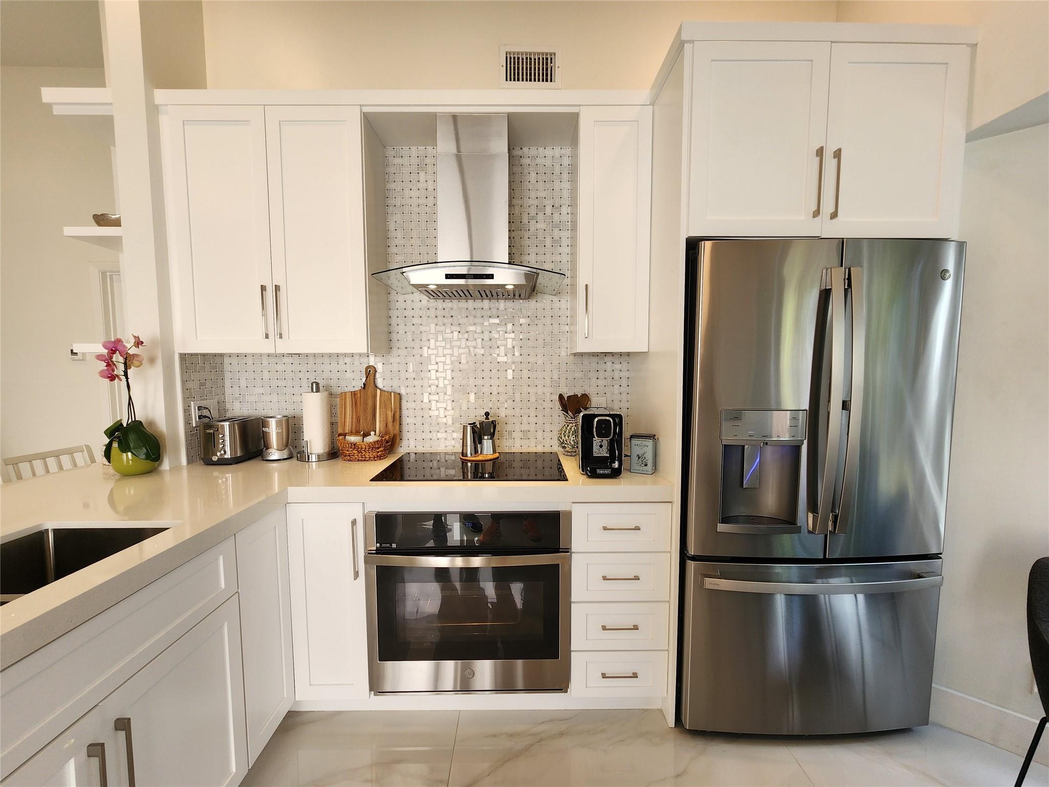 Country Isles Garden Home - Residential Lease