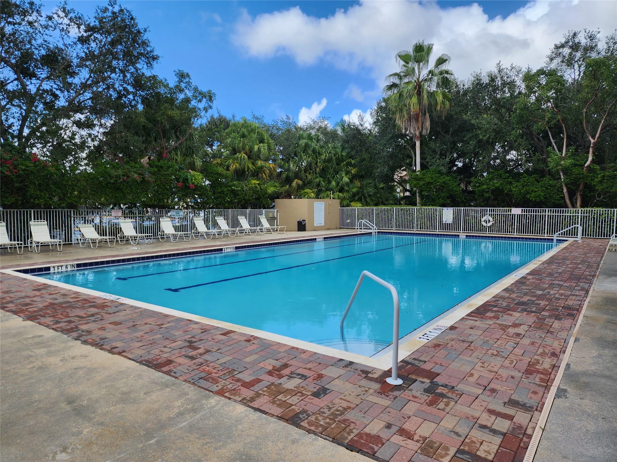 Country Isles Garden Home - Residential Lease