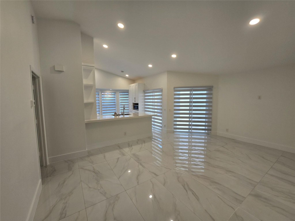 Country Isles Garden Home - Residential Lease