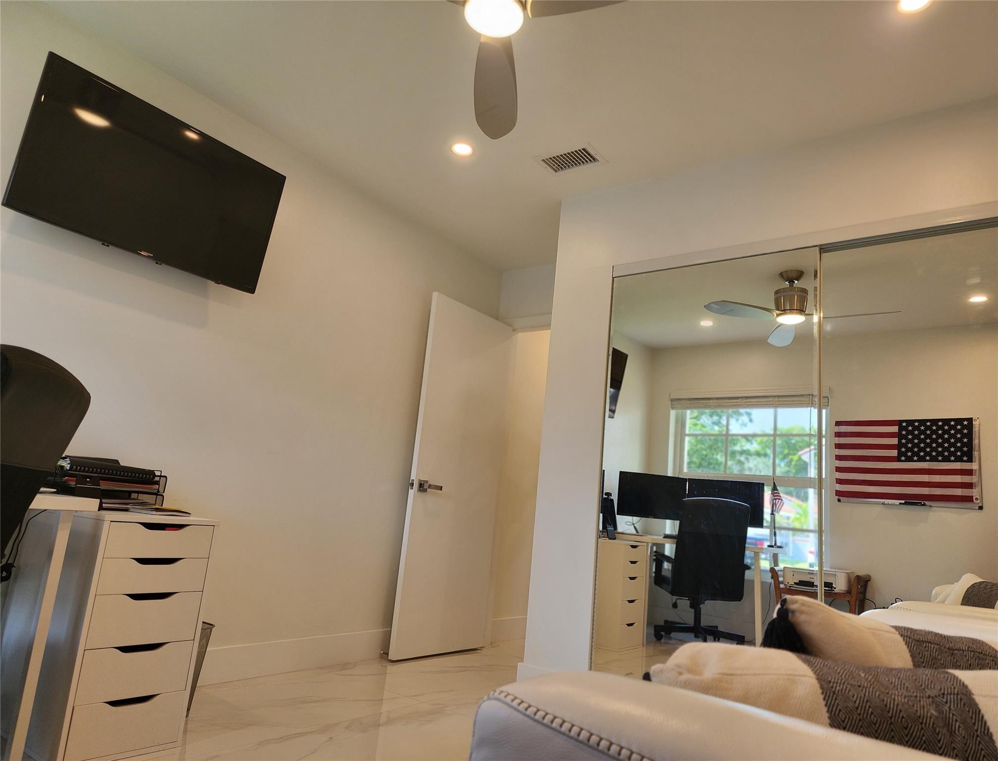 Country Isles Garden Home - Residential Lease