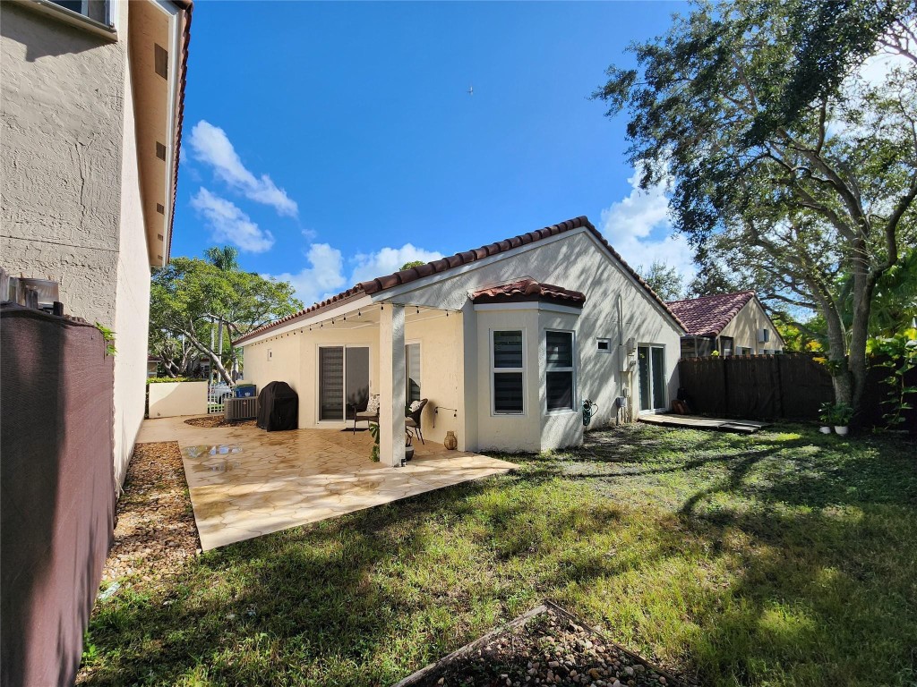 Country Isles Garden Home - Residential Lease