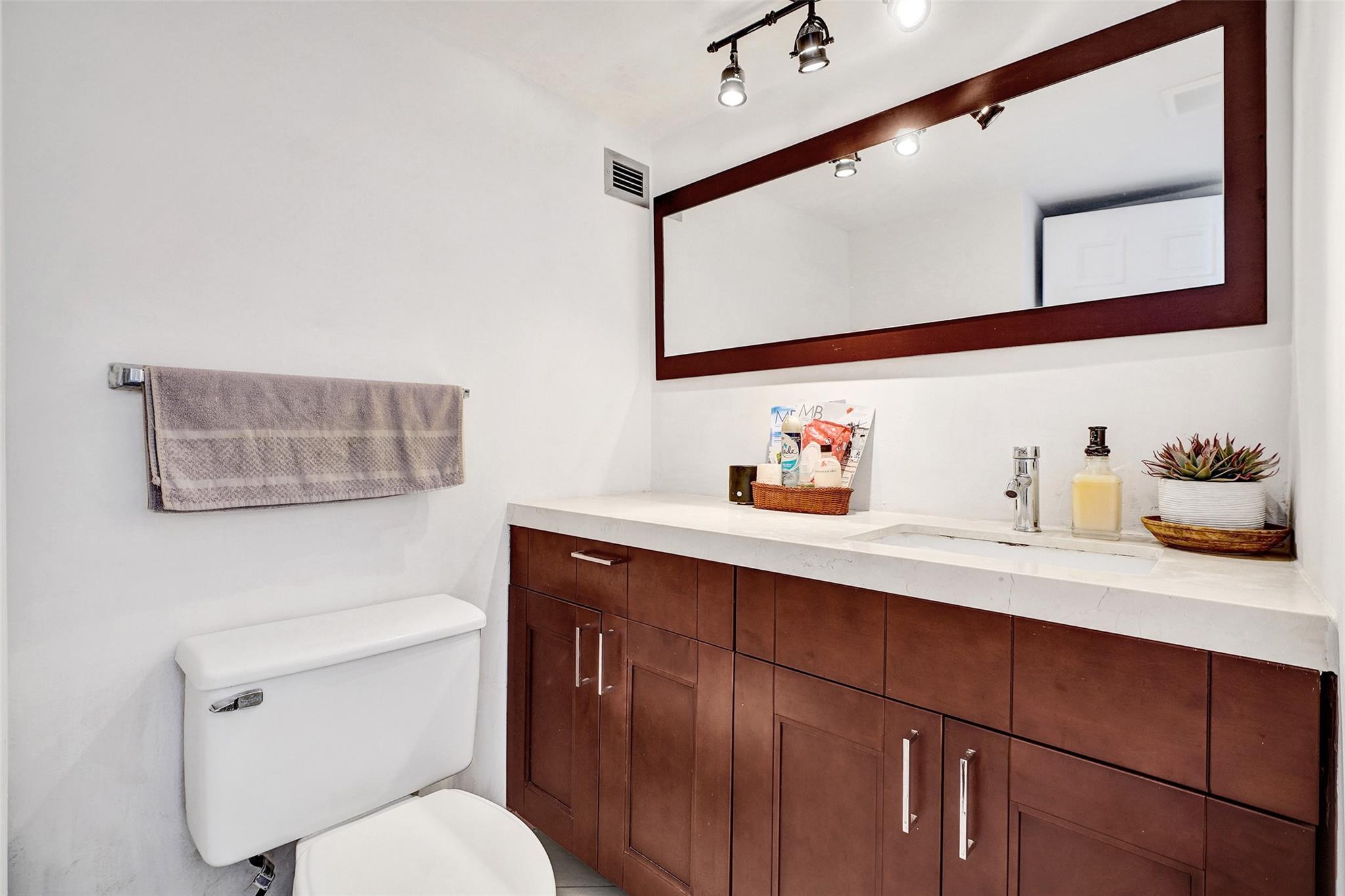 Aquasol Condo - Residential