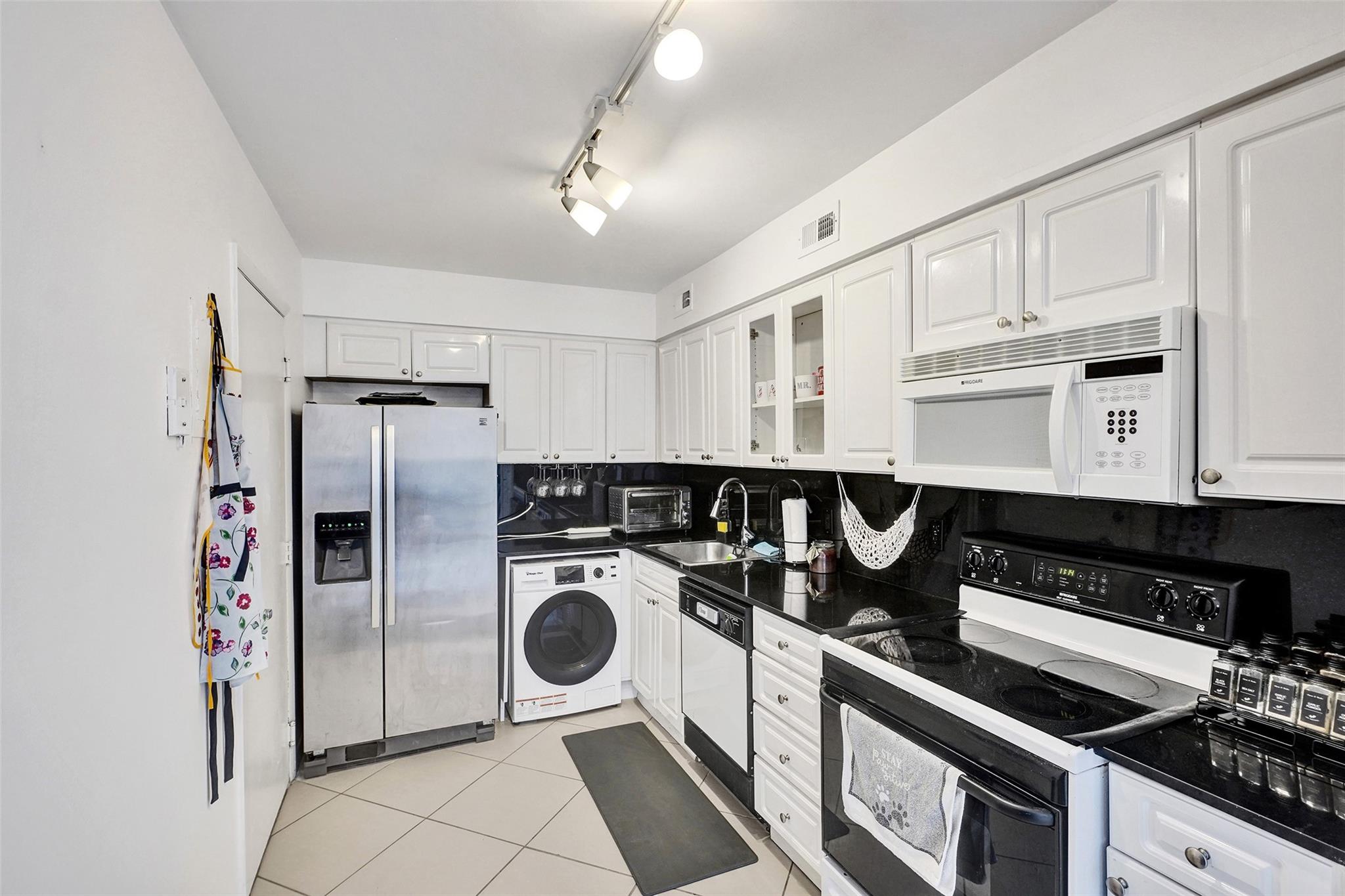 Aquasol Condo - Residential