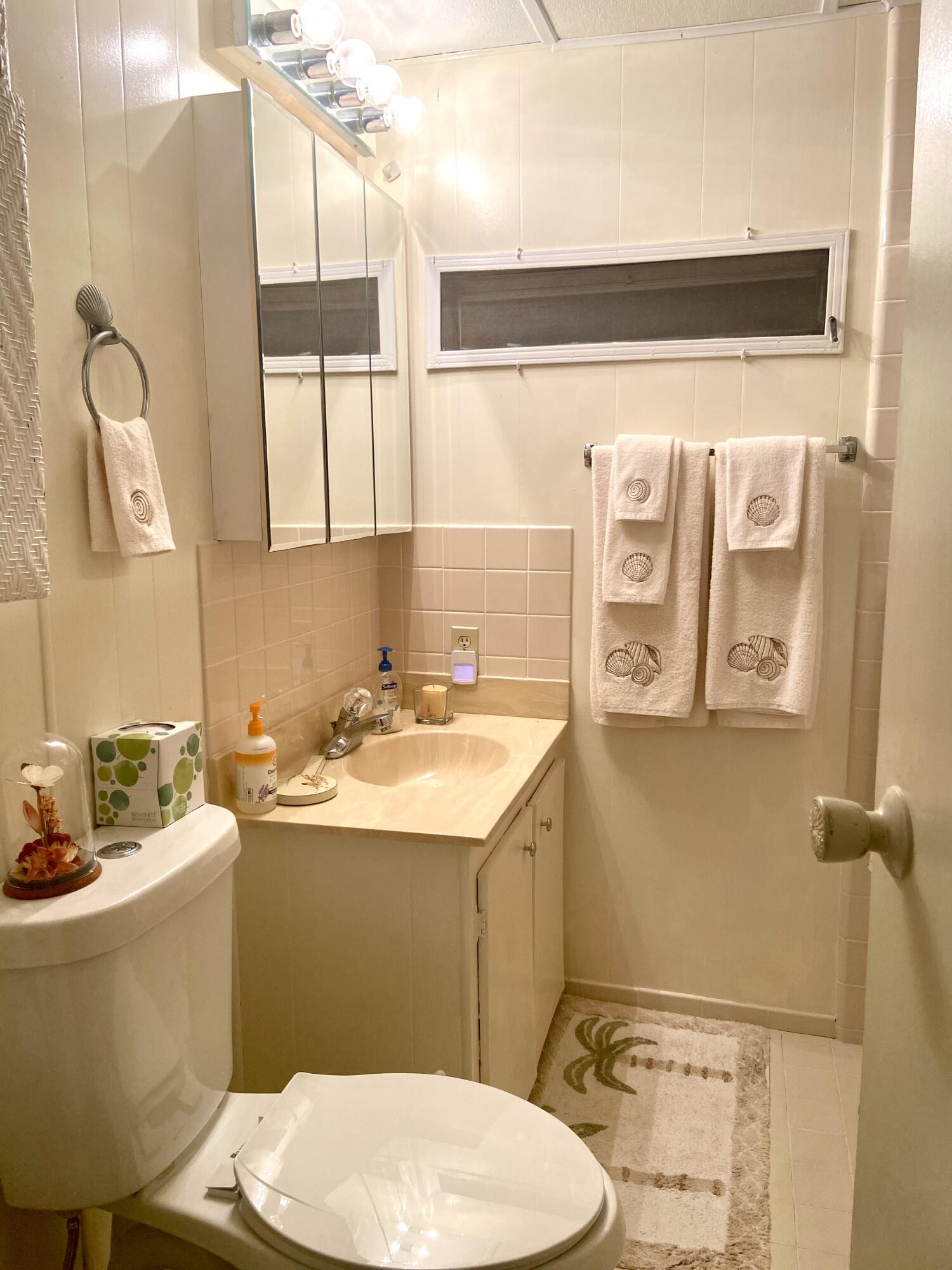 Spaanish Lakes One - Residential