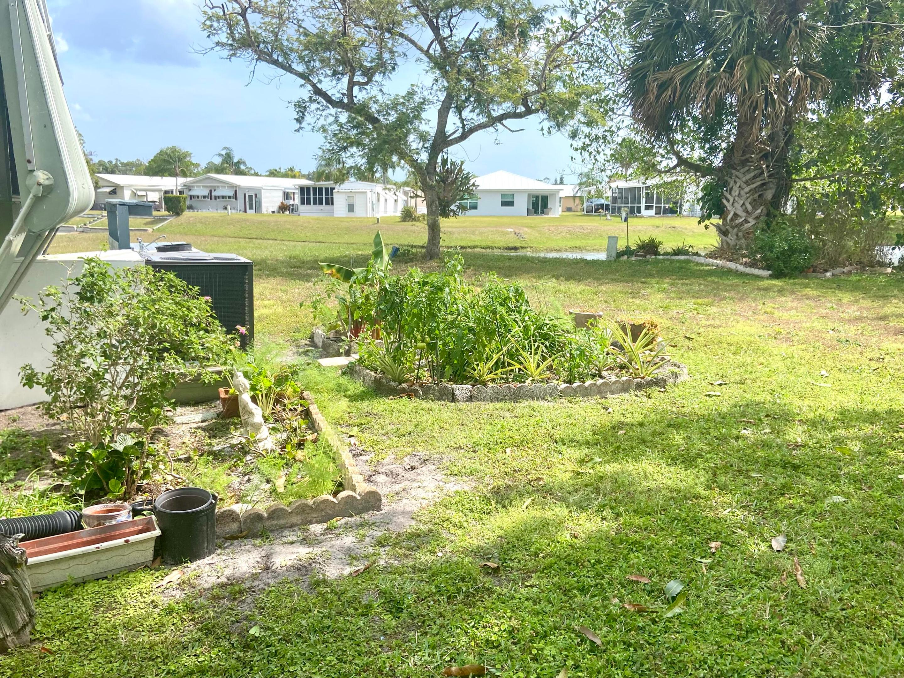 Spaanish Lakes One - Residential