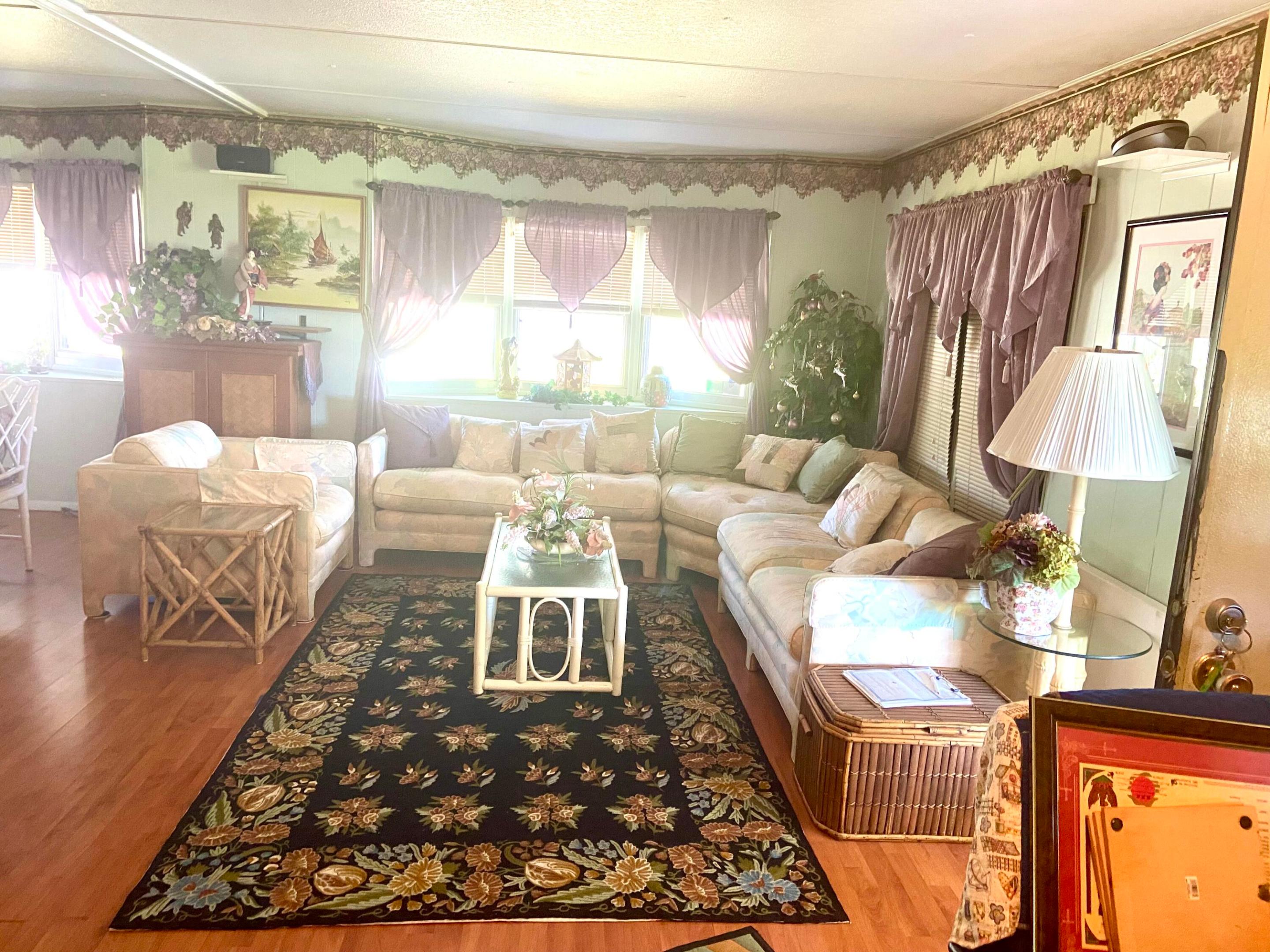 Spaanish Lakes One - Residential