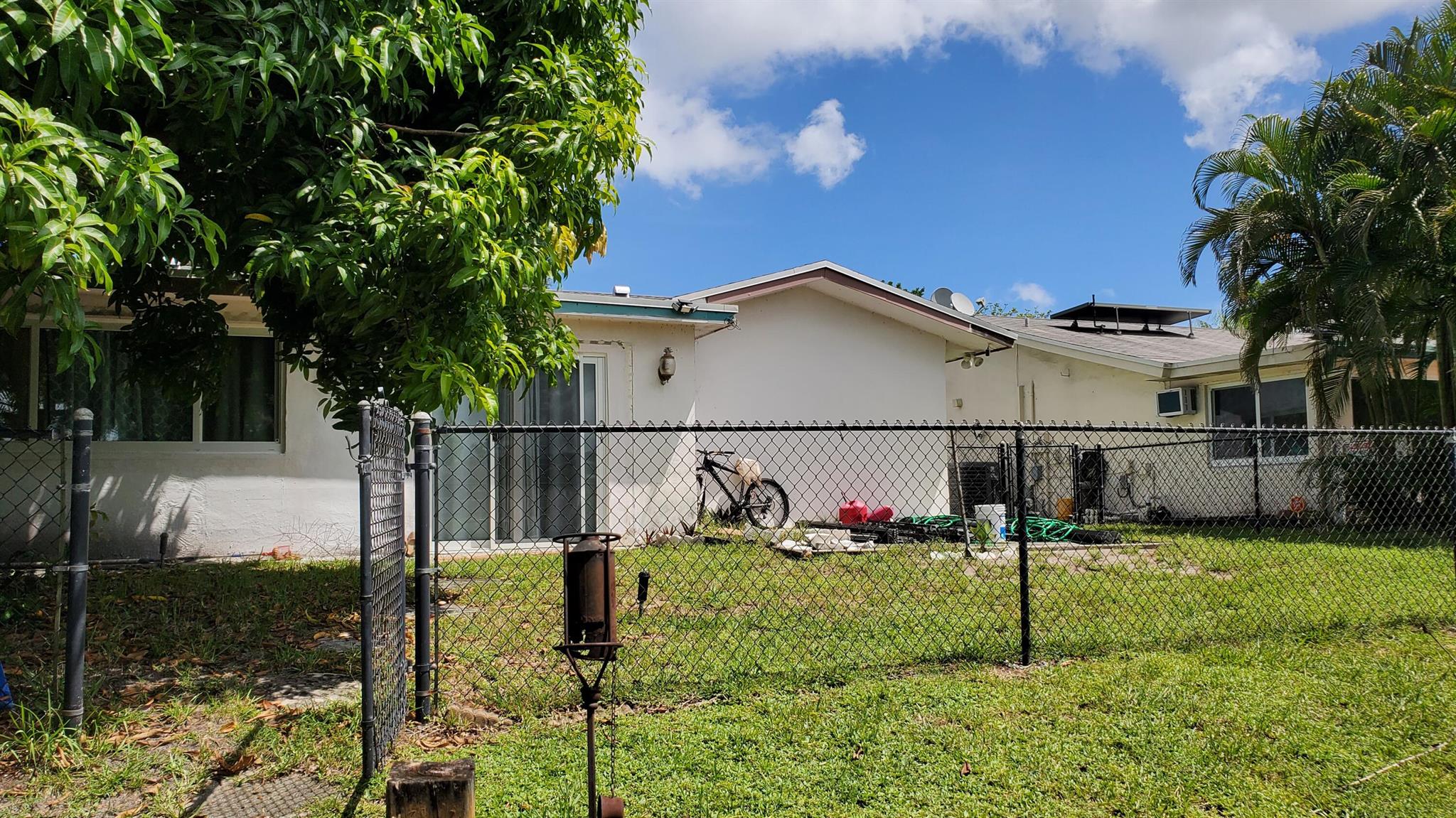 Palm Aire village - Residential Lease