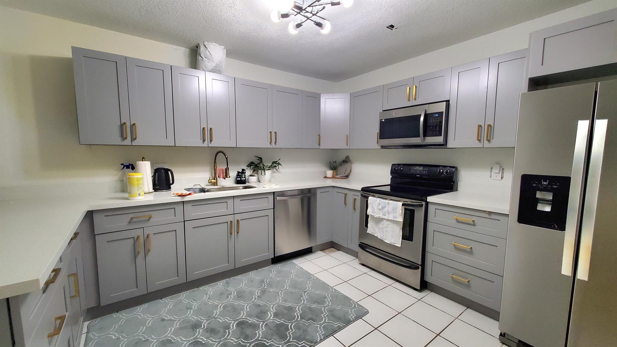 Palm Aire village - Residential Lease