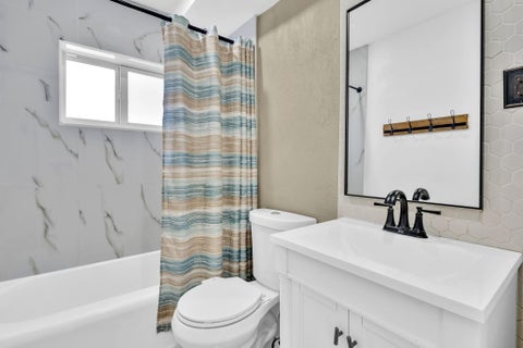 Tiny photo for 721 FAIRWAY Drive, Plantation, FL 33317 (MLS # B26064919)