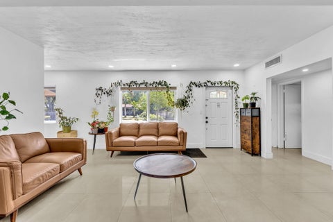 Tiny photo for 721 FAIRWAY Drive, Plantation, FL 33317 (MLS # B26064919)