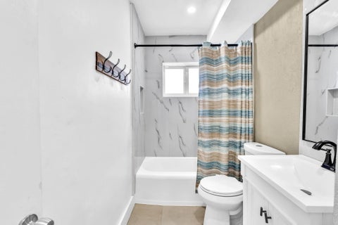 Tiny photo for 721 FAIRWAY Drive, Plantation, FL 33317 (MLS # B26064919)