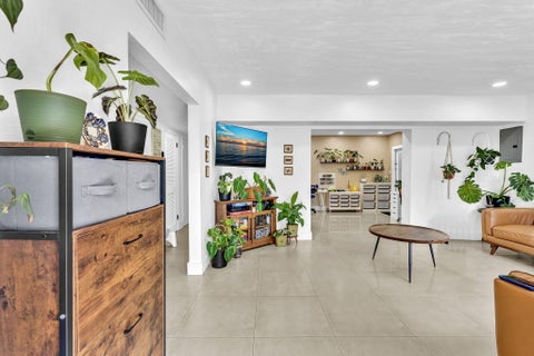 Tiny photo for 721 FAIRWAY Drive, Plantation, FL 33317 (MLS # B26064919)