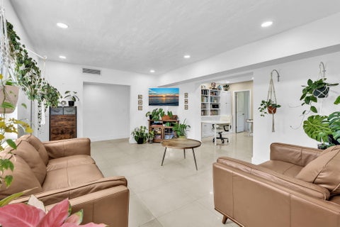 Tiny photo for 721 FAIRWAY Drive, Plantation, FL 33317 (MLS # B26064919)