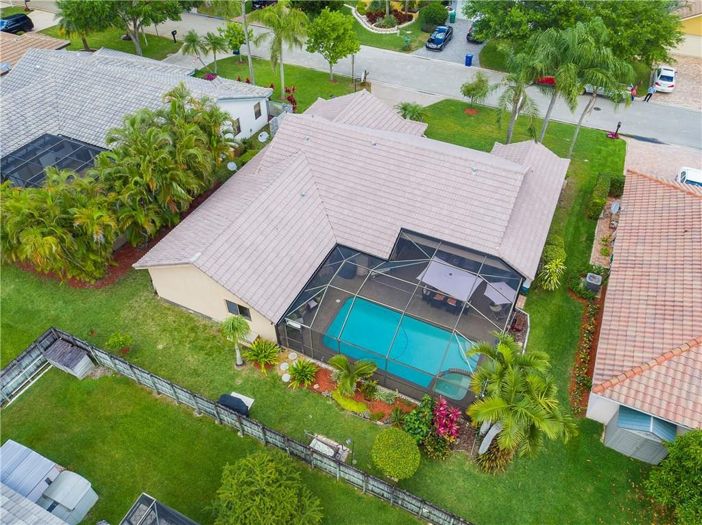 HIDDEN HAMMOCKS/OAKBROOK - Residential