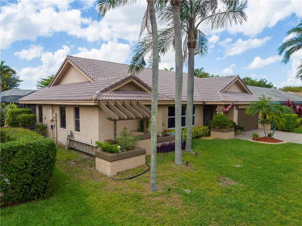 HIDDEN HAMMOCKS/OAKBROOK - Residential