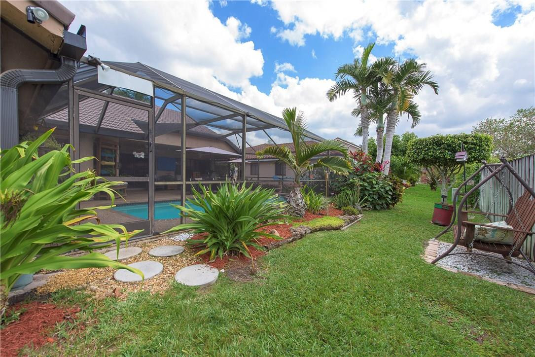 HIDDEN HAMMOCKS/OAKBROOK - Residential