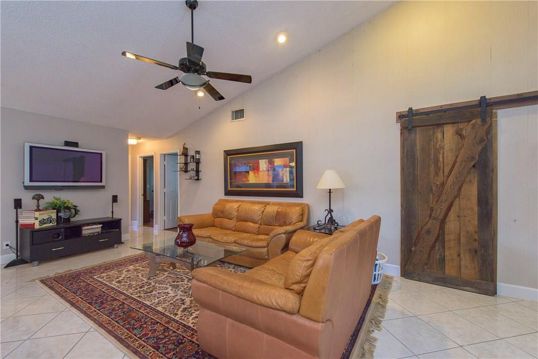 HIDDEN HAMMOCKS/OAKBROOK - Residential