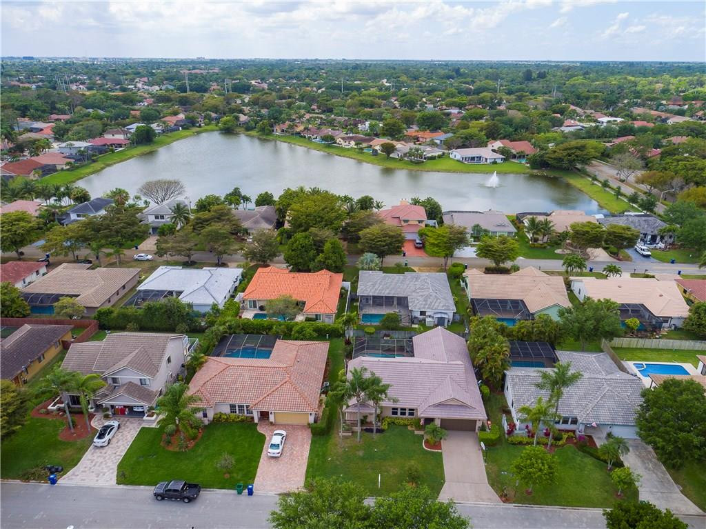 HIDDEN HAMMOCKS/OAKBROOK - Residential
