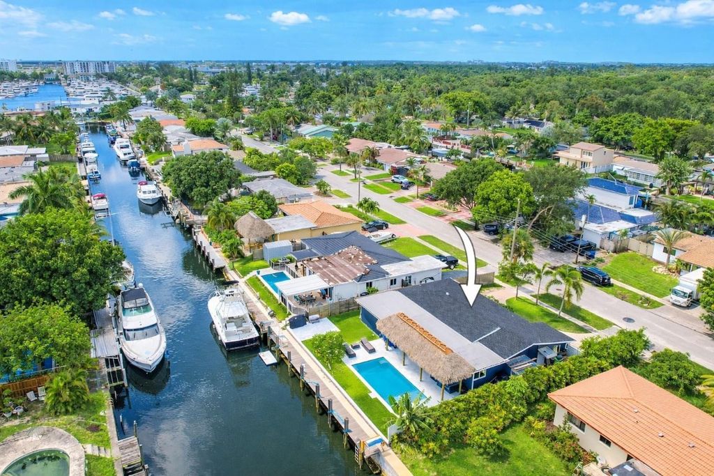 Photo of 1830 SW 23rd Avenue, Fort Lauderdale, FL 33312 (MLS # F10546856)