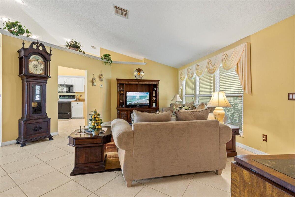 PORT ST LUCIE SECTION 40 - Residential