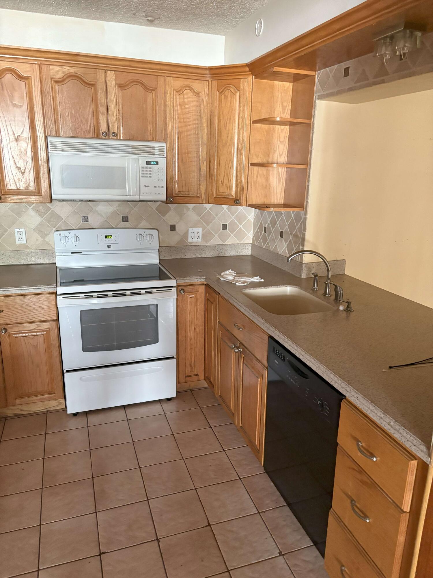 GRAND VIEW PARK - Residential Income